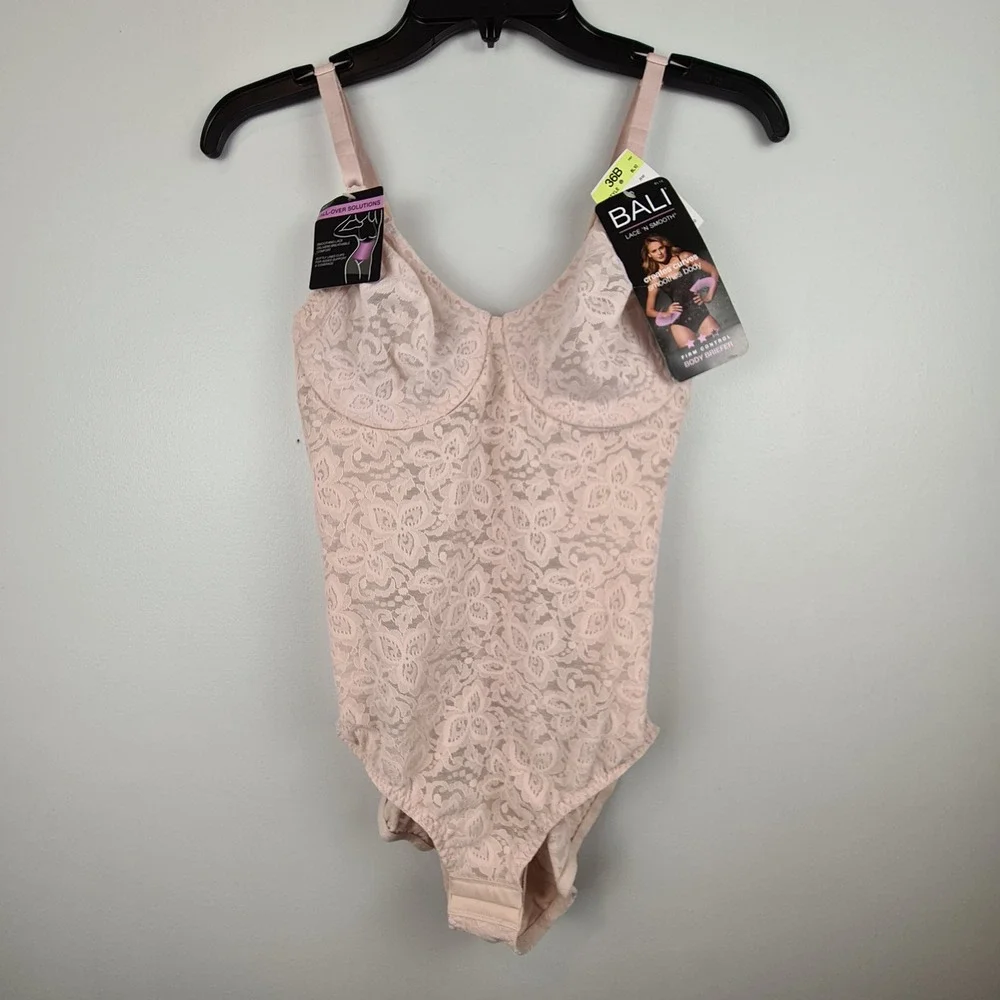Bali Floral Lace 'N Smooth Firm Control Body Briefer Bodysuit 36B Nude 8L10 Sexy